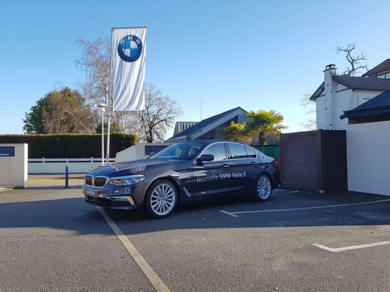 Nouvelle-BMW-Serie-5-Luxury-Vannes-Le-Roof-Conleau-Littoral-Automobiles