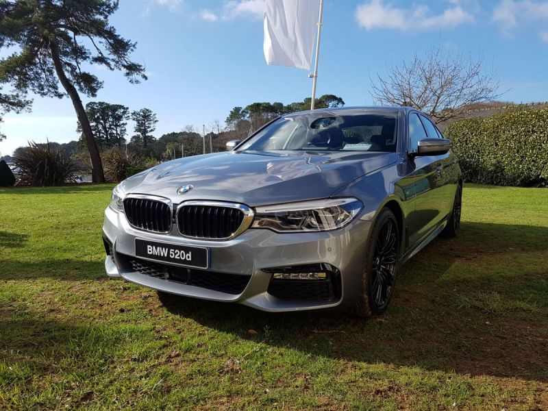 Nouvelle-BMW-Serie-5-Vannes-Le-Roof-Conleau-Littoral-Automobiles
